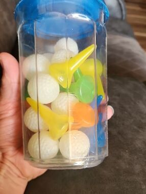 Final Price/ Boston Warehouse Colorful Plastic Ice Cubes